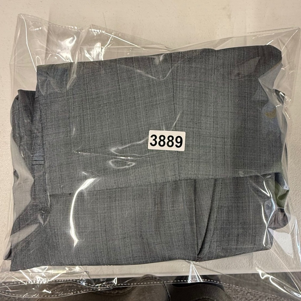 Tazio Italy Mens Ultra Slim Fit 2 Piece Suit Gray Sharkskin 50R 44W NWT sleek - Picture 8 of 16